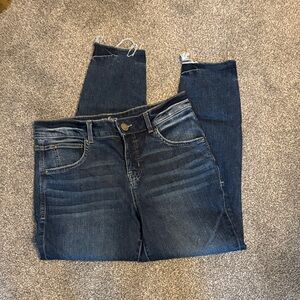 Everflex Mid-Rise Skinny Jeans